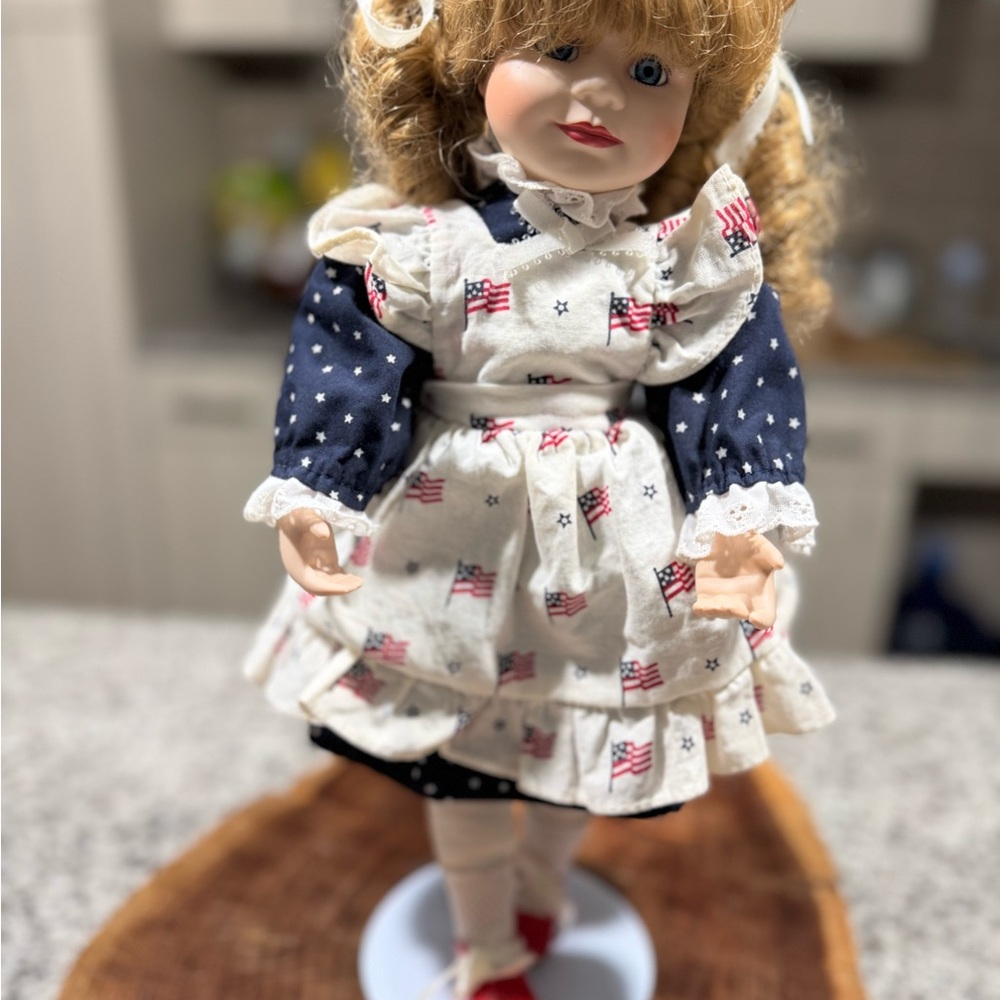 Hamilton Collection Porcelain
Doll Betsy Join the Parade 14"
High Wtih Stand